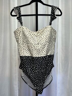 Summersalt Women's Ruffle Oasis One-Piece Swimsuit | size 12